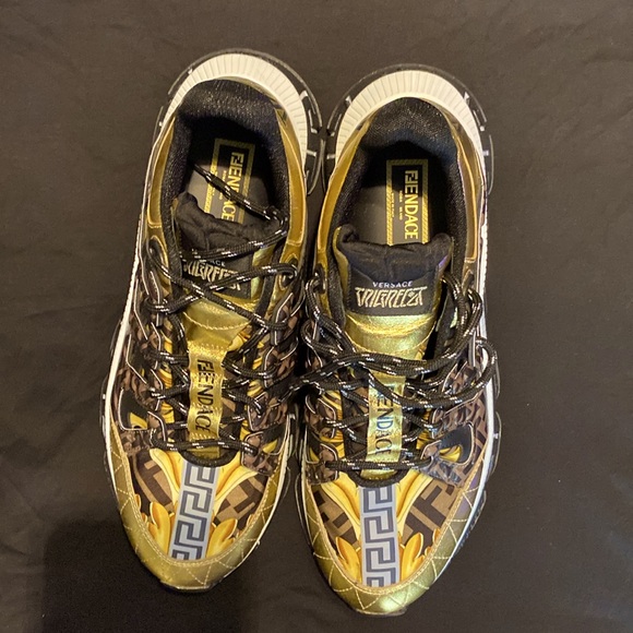 Versace Trigreca Gold - Picture 2 of 7